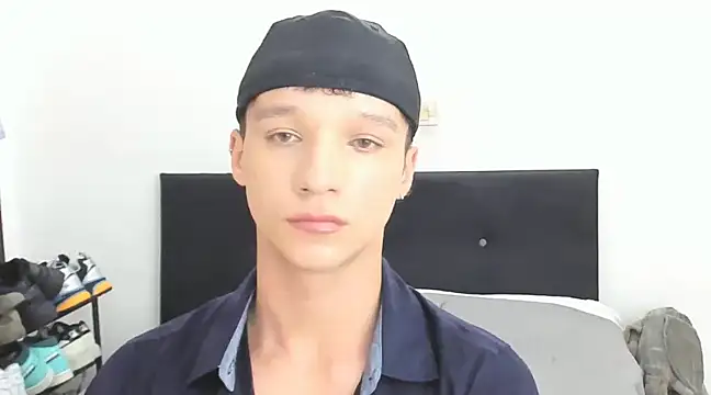 angelcortes online show from 01-06-25, 12:02