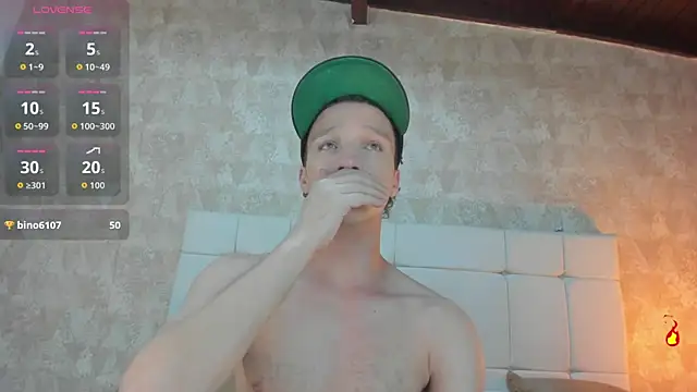 angelcortes online show from 12-14-25, 08:09