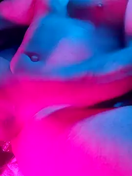 Snapshot of Funwithbrad1 chatting on 12-14-25, 05:35 Funwithbrad1 online show from 12-14-25, 05:35