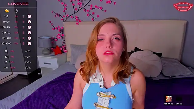 Snapshot of DellaRowe chatting on 01-08-26, 06:41 DellaRowe online show from 01-08-26, 06:41