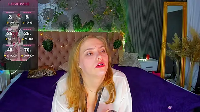 Snapshot of DellaRowe chatting on 02-28-25, 07:46 DellaRowe online show from 02-28-25, 07:46