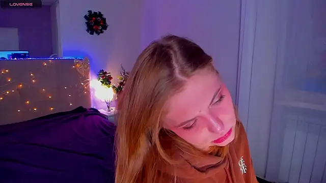 Snapshot of DellaRowe chatting on 01-12-26, 01:29 DellaRowe online show from 01-12-26, 01:29