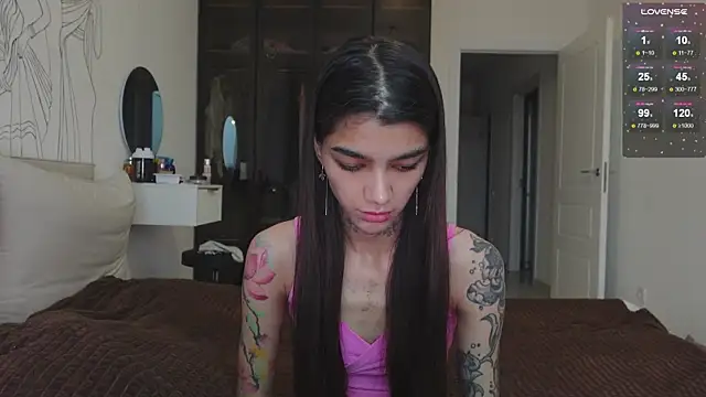 vinkitinkii online show from 10-25-25, 06:56