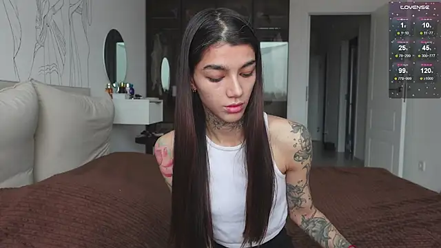 vinkitinkii online show from 10-29-25, 07:40