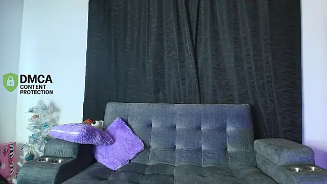 yungelitamor  online show from 01-07-26, 05:23