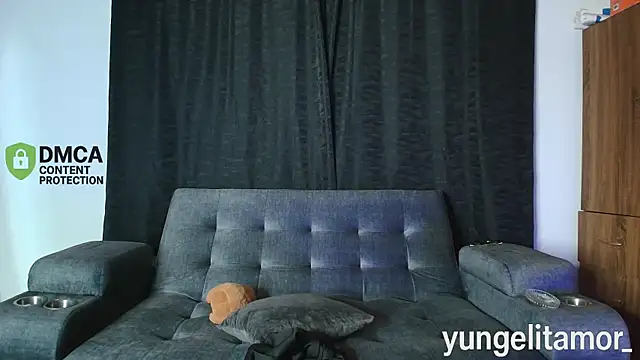 yungelitamor  online show from 10-11-25, 05:41