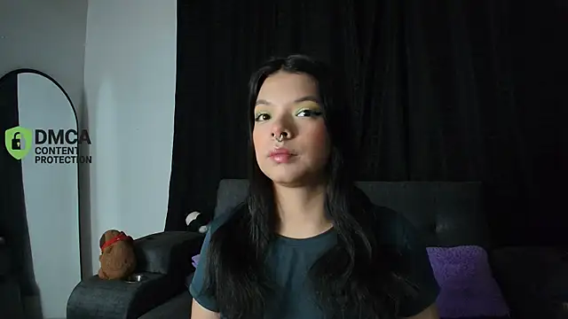 Snapshot of yungelitamor_ chatting on 04-14-26, 05:23 yungelitamor online show from 04-14-26, 05:23