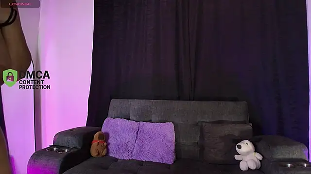 yungelitamor  online show from 05-03-26, 05:23