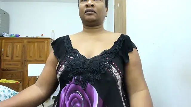 Camila sandoval 01 online show from 11-17-25, 10:19