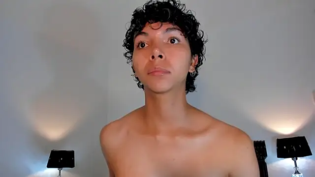 xhenisa  online show from 03-13-25, 02:05