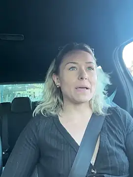 petrouchkaaa  online show from 02-17-26, 03:09