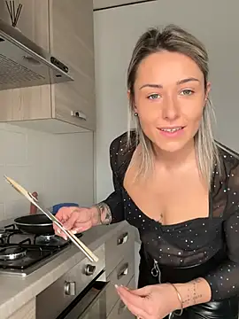 petrouchkaaa  online show from 01-15-26, 08:51