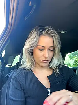 petrouchkaaa  online show from 09-23-25, 08:10