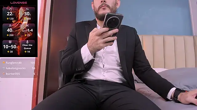 jeanpiere  online show from 11-30-25, 01:12