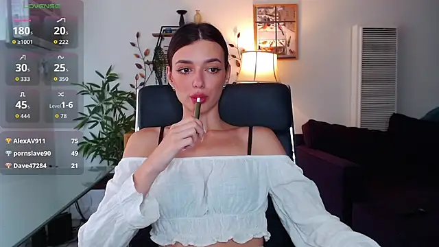 olivia jeas online show from 07-25-26, 08:37