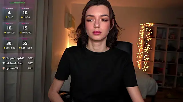 Snapshot of olivia_jeas chatting on 02-17-26, 12:19 olivia jeas online show from 02-17-26, 12:19