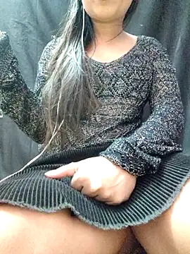 Snapshot of Roshni_98 chatting on 02-16-26, 04:33 Roshni 98 online show from 02-16-26, 04:33