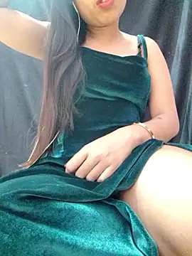 Snapshot of Roshni_98 chatting on 03-17-26, 05:54 Roshni 98 online show from 03-17-26, 05:54