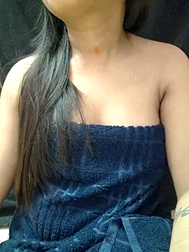 Snapshot of Roshni_98 chatting on 10-14-25, 06:25 Roshni 98 online show from 10-14-25, 06:25