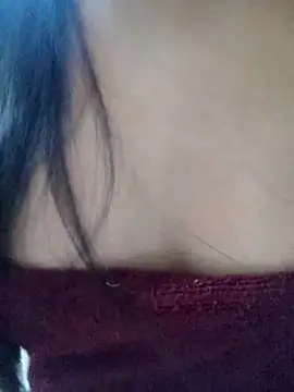 Snapshot of Roshni_98 chatting on 10-29-25, 05:06 Roshni 98 online show from 10-29-25, 05:06