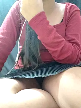 Snapshot of Roshni_98 chatting on 02-23-26, 04:51 Roshni 98 online show from 02-23-26, 04:51