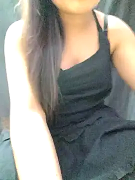 Snapshot of Roshni_98 chatting on 05-04-26, 07:28 Roshni 98 online show from 05-04-26, 07:28