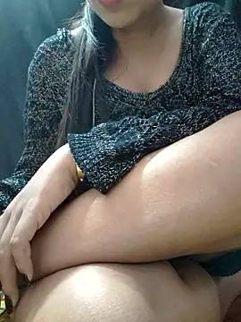 Snapshot of Roshni_98 chatting on 03-13-26, 06:07 Roshni 98 online show from 03-13-26, 06:07