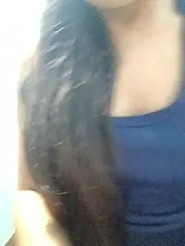 Snapshot of Roshni_98 chatting on 09-15-25, 05:35 Roshni 98 online show from 09-15-25, 05:35