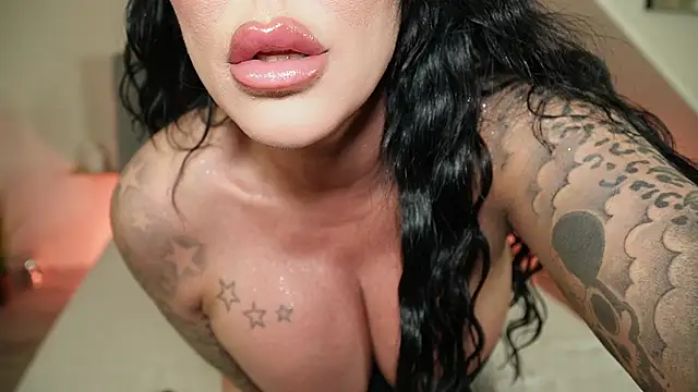 Snapshot of hotmilfbitch chatting on 05-10-26, 07:49 hotmilfbitch online show from 05-10-26, 07:49