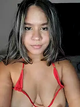 Snapshot of LarissaGaby01 chatting on 02-15-25, 02:26 LarissaGaby01 online show from 02-15-25, 02:26