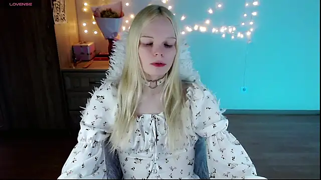 Emily Nyaffee online show from 03-10-25, 09:23