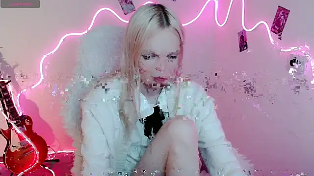 Emily Nyaffee online show from 09-23-25, 09:05