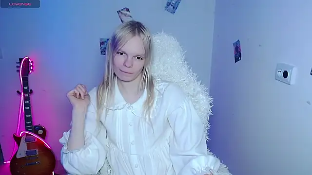 Emily Nyaffee online show from 02-14-26, 04:18