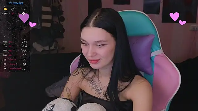 Snapshot of Amanda_Tender chatting on 01-14-25, 08:59 Amanda Tender online show from 01-14-25, 08:59