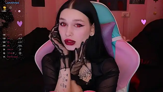 Snapshot of Amanda_Tender chatting on 02-18-25, 10:25 Amanda Tender online show from 02-18-25, 10:25