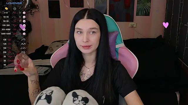 Snapshot of Amanda_Tender chatting on 02-04-25, 09:10 Amanda Tender online show from 02-04-25, 09:10