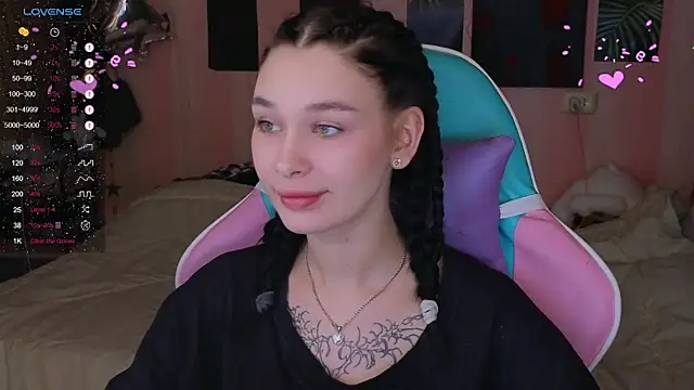 Snapshot of Amanda_Tender chatting on 02-27-25, 09:25 Amanda Tender online show from 02-27-25, 09:25