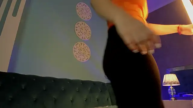 Snapshot of KarlynHoliss chatting on 12-09-24, 11:47 KarlynHoliss online show from 12-09-24, 11:47