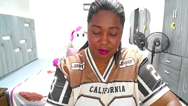 thickebonymilfF online show from 07-13-26, 05:40