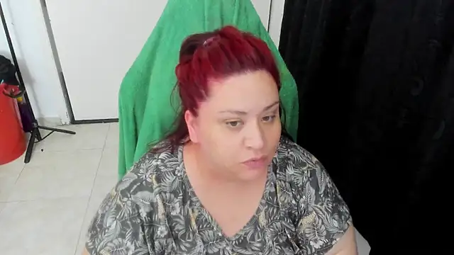 Snapshot of anacohen chatting on 09-17-25, 06:54 anacohen online show from 09-17-25, 06:54