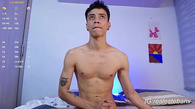 Esteban Knight online show from 11-12-25, 10:24