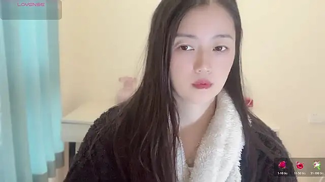 A-xena online show from 11-13-25, 06:17