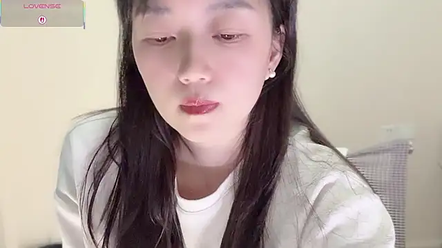 A-xena online show from 12-16-25, 02:32