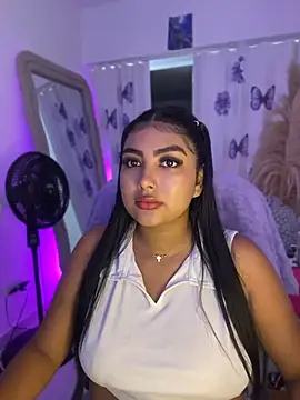 NatashaBrown12 online show from 05-13-26, 03:19