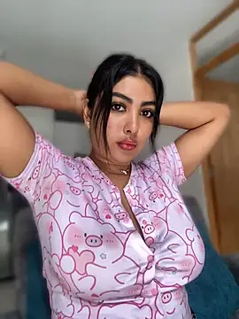 NatashaBrown12 online show from 05-17-26, 01:22