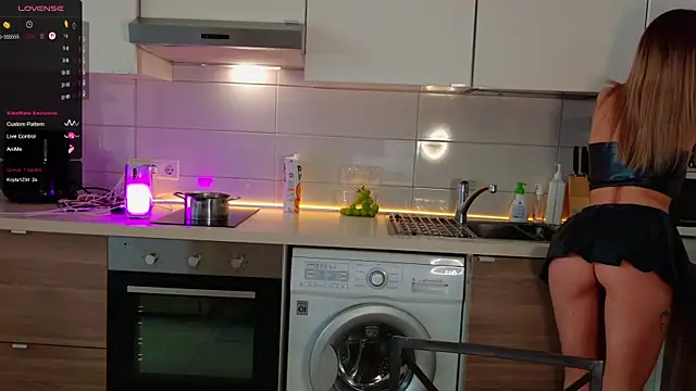 MissLovex online show from 11-25-25, 05:08