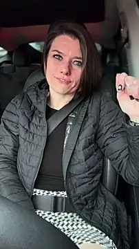 Snapshot of LadyLena1 chatting on 02-15-26, 12:33 LadyLena1 online show from 02-15-26, 12:33