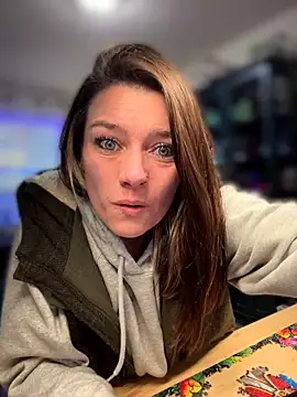 LadyLena1 online show from 11-08-25, 12:14