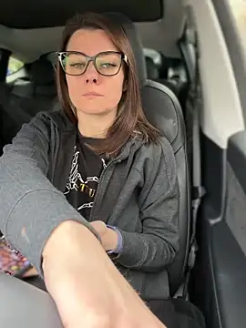 LadyLena1 online show from 10-30-25, 06:05