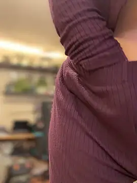 LadyLena1 online show from 11-14-25, 04:21